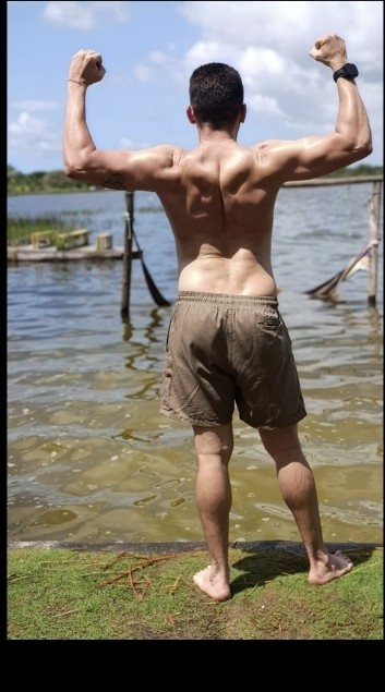 Transformação muscular nas costas - depois
